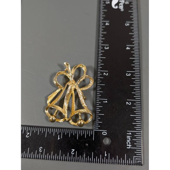 Vintage Christmas Bells Brooch Gold Tone Holiday Party - Picture 5 of 6
